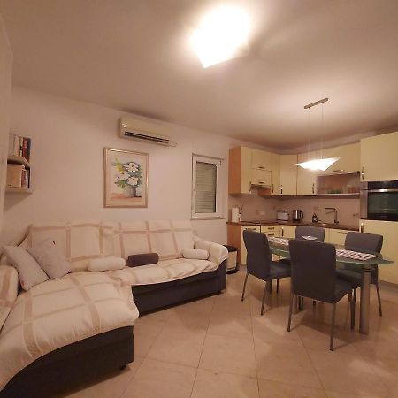 Ferienwohnung Abbadessa Kaštela Exterior foto