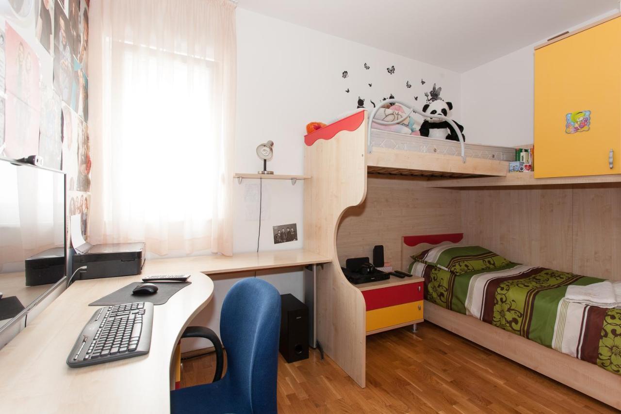 Ferienwohnung Abbadessa Kaštela Exterior foto