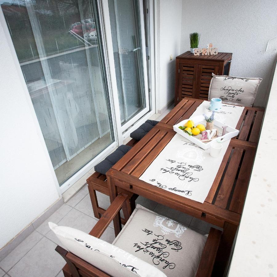 Ferienwohnung Abbadessa Kaštela Exterior foto